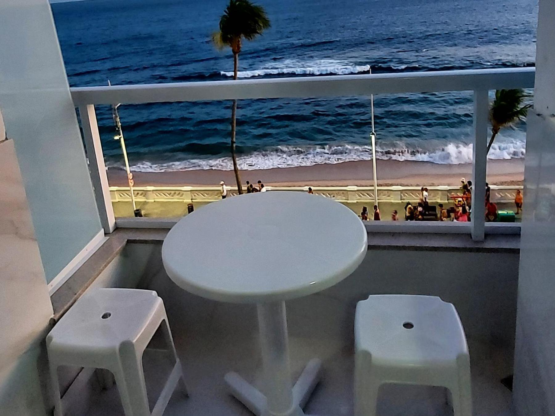 Apart-Hotel Na Praia Do Farol Da Barra Salvador Quarto foto